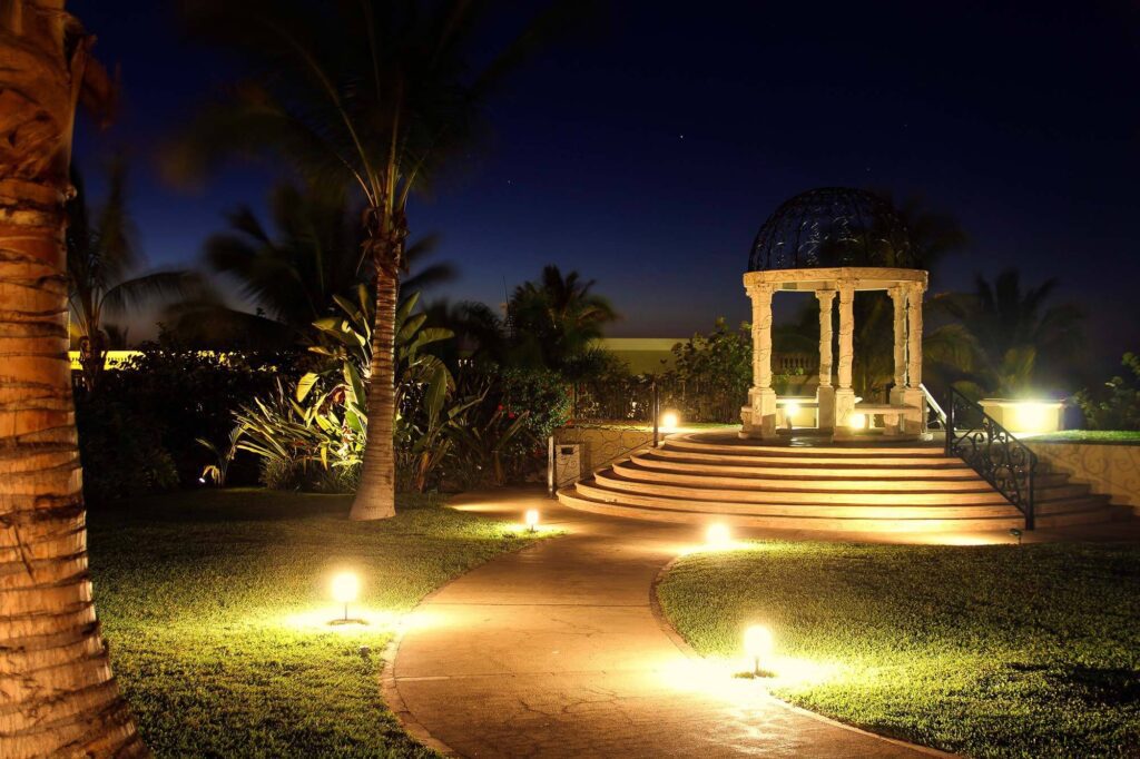 Path and Garden lighting Services-Hardscape Contractors of Port St. Lucie